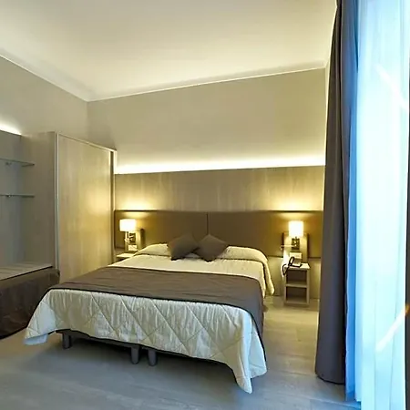 فندق Lamberti 3*